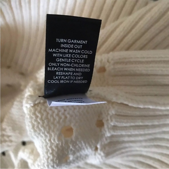 Torrid 3 Cardigan Sweater Open Crochet Cable Knit
Preppy Tennis Cream White - Picture 10 of 11